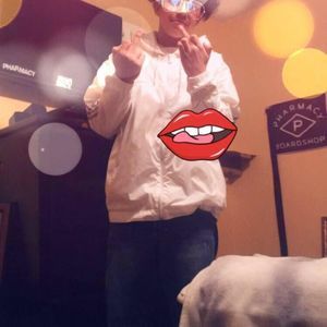 Meet your Posher, Hugo